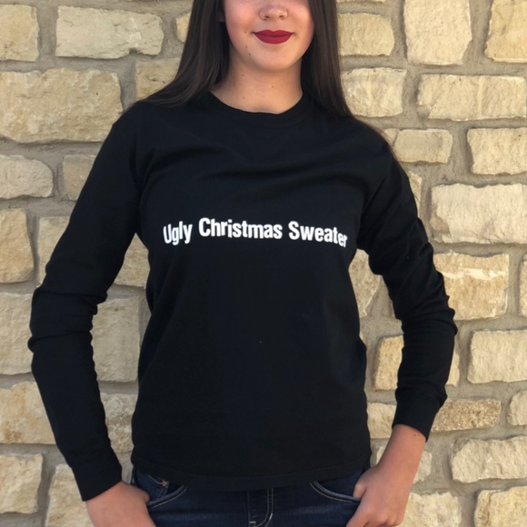 5⭐️ RATED 😍 Ugly Christmas Sweater  T-Shirt - Picture 3 of 3